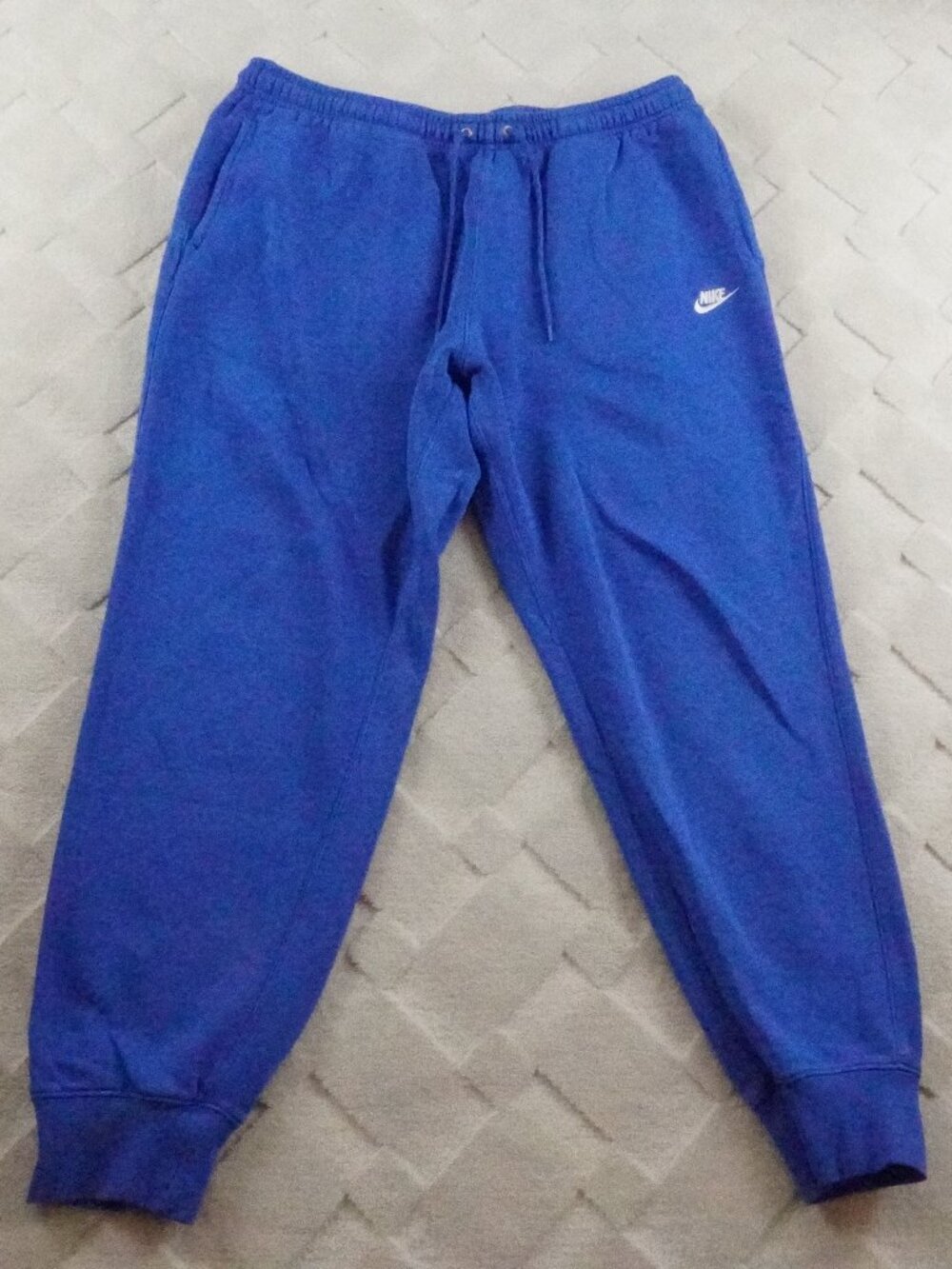 Nike Sportswear Club Mens Joggers in Game Royal Blue Size Large Gym Yoga Casual